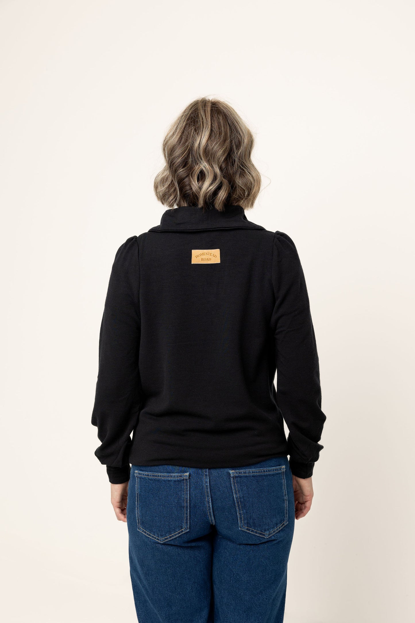 Far Calilah Jumper (Black)